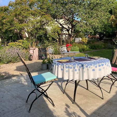 Valence-sur-Baïse Le Petit Cochon Bed & Breakfast エクステリア 写真