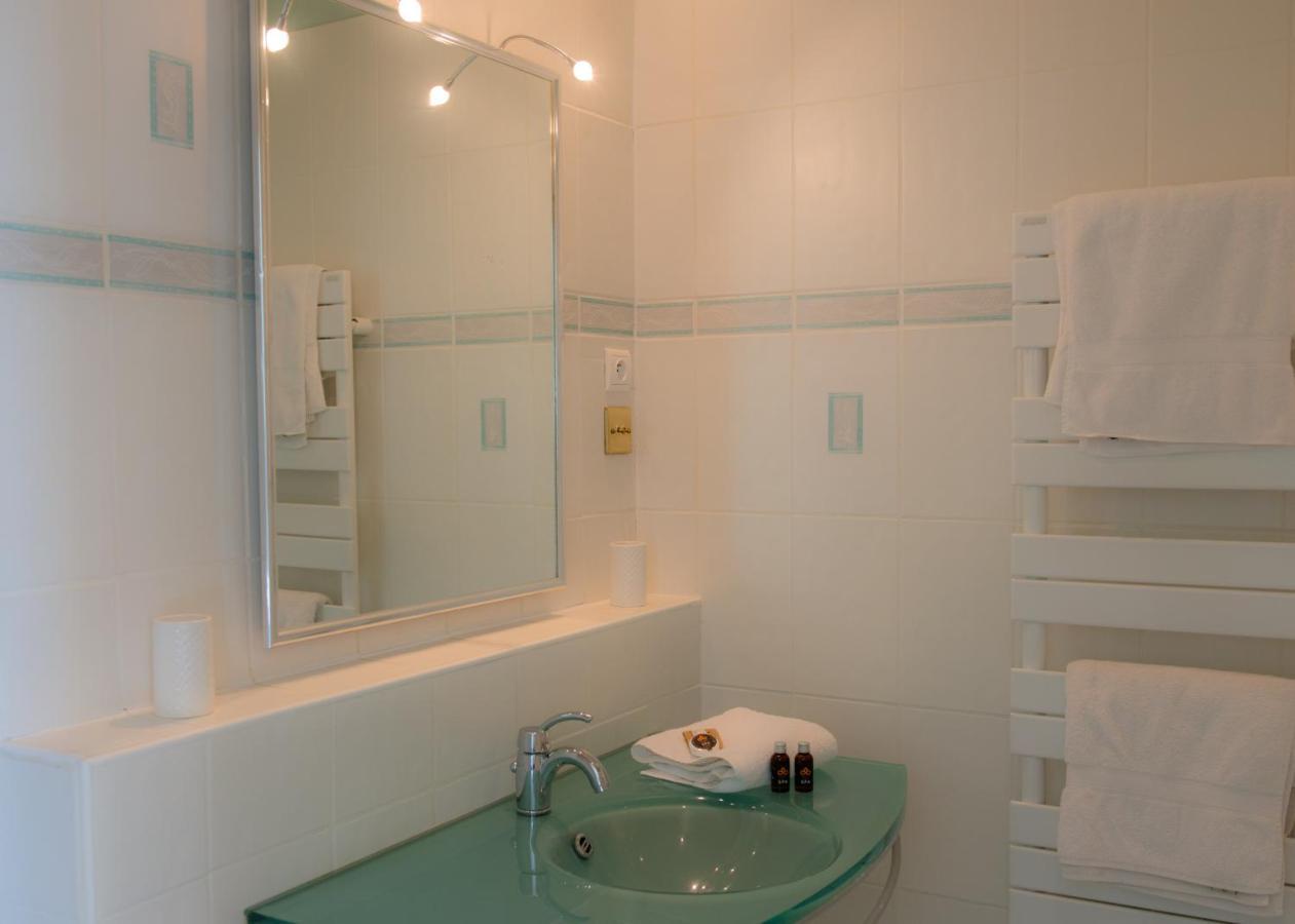 Valence-sur-Baïse Le Petit Cochon Bed & Breakfast エクステリア 写真