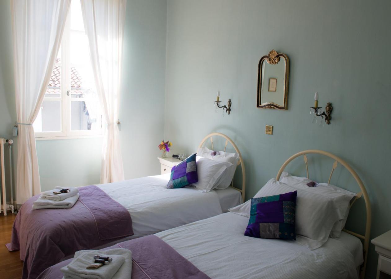 Valence-sur-Baïse Le Petit Cochon Bed & Breakfast エクステリア 写真